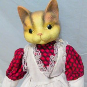 Cat Ceramic Doll Wearing Apron Storybook figure Nursery Rhymes 3 little kittens